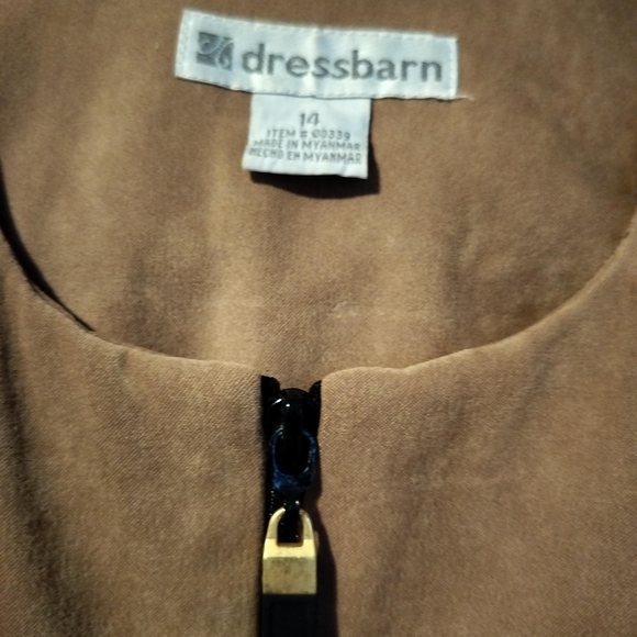 Dressbarn Tan and Black Women's Blazer - Picture 4 of 5